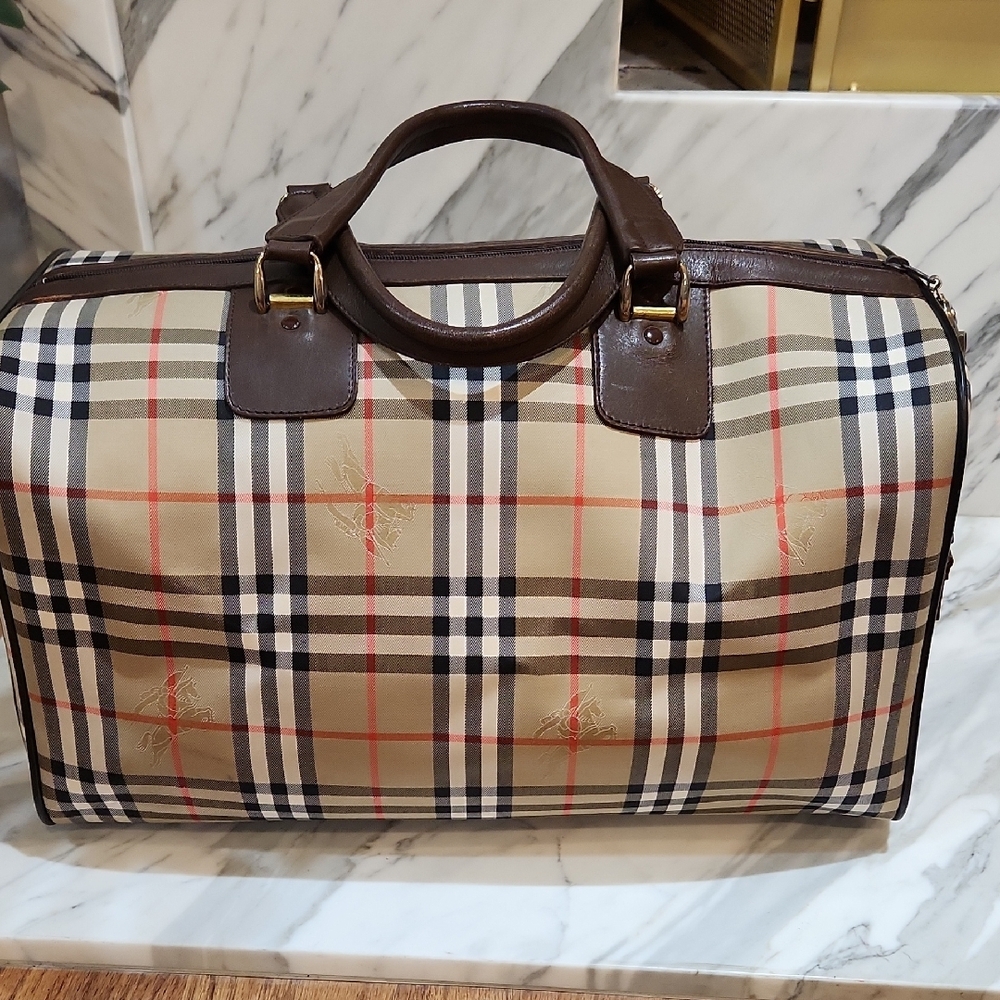 Burberry Tan and Brown Duffel  Travel Bag with Iconic Design - Picture 5 of 16